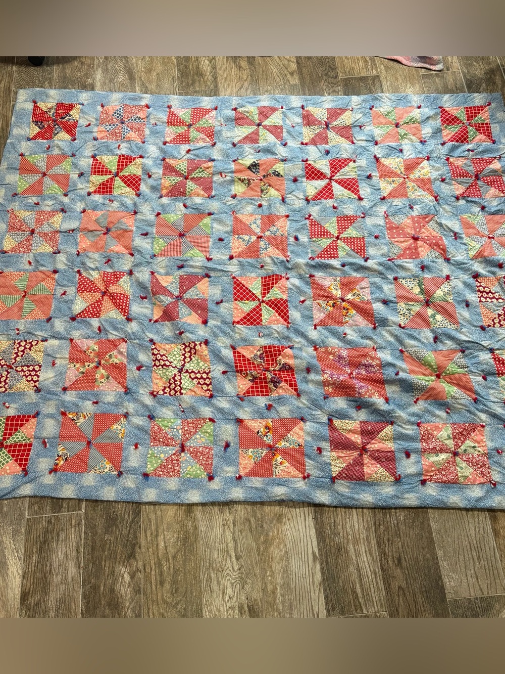 Vintage Handmade Patchwork Pinwheel Quilt 72”X58” Red Blue Floral Cottage 1940s